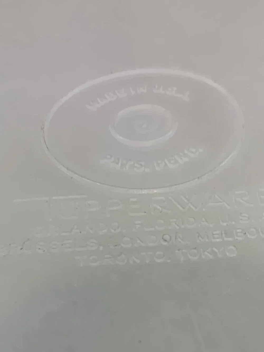 Vintage Tupperware Classic Jel-N-Serve Mold, #616 Flower